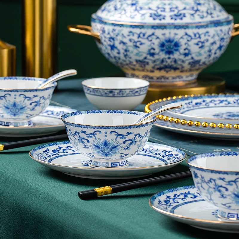 景德镇描金家用青花瓷骨瓷餐具套装碗盘碗碟组合中式高档陶瓷礼品