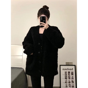 黑色羊羔毛绒外套女2024新款爆款秋冬季高级感超好看加厚休闲百…