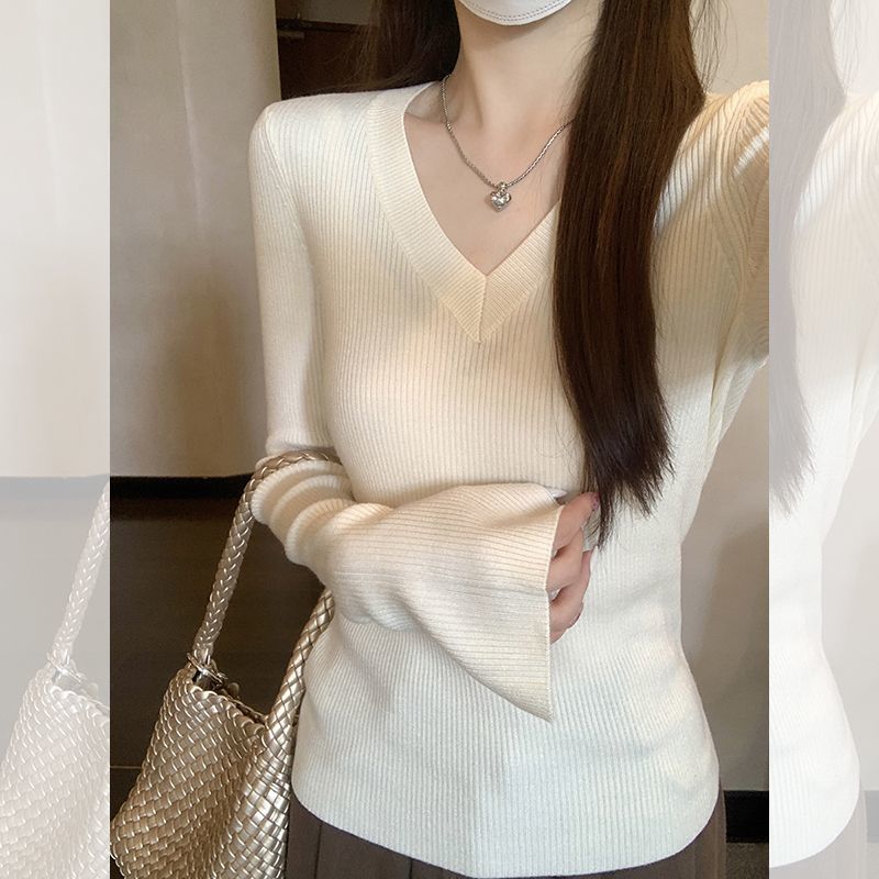 纯欲风低v领喇叭袖针织打底衫长袖女秋冬季内搭修身软糯毛衣上衣