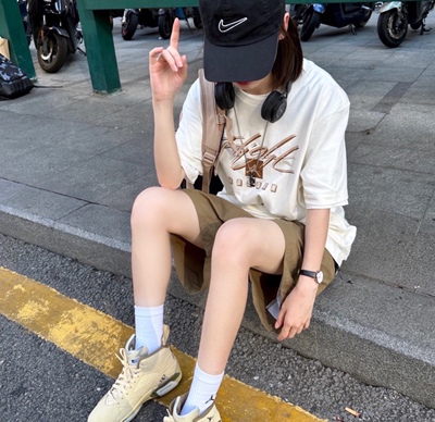耐克乔丹男女圆领短袖T恤