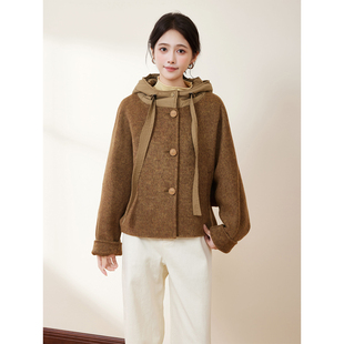 蜜妃儿【北欧港湾】休闲好看保暖外套女百搭高级纯色显瘦戴帽大衣