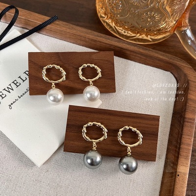 复古巴洛克异形金属银灰色珍珠耳环小众设计感高级清冷感耳饰耳钉