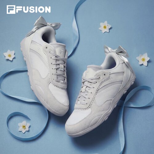FILAFUSION女子薄底鞋休闲板鞋