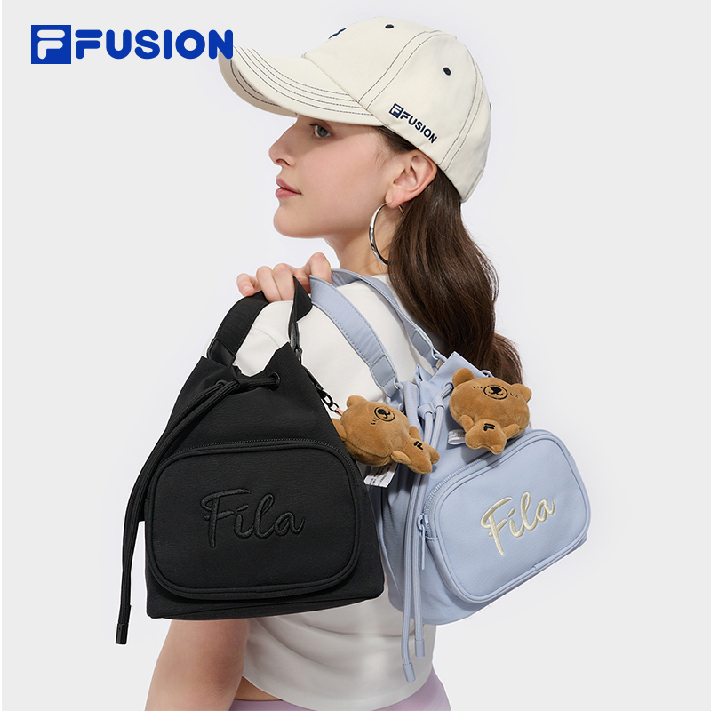 FILAFUSION斐乐潮牌挎包