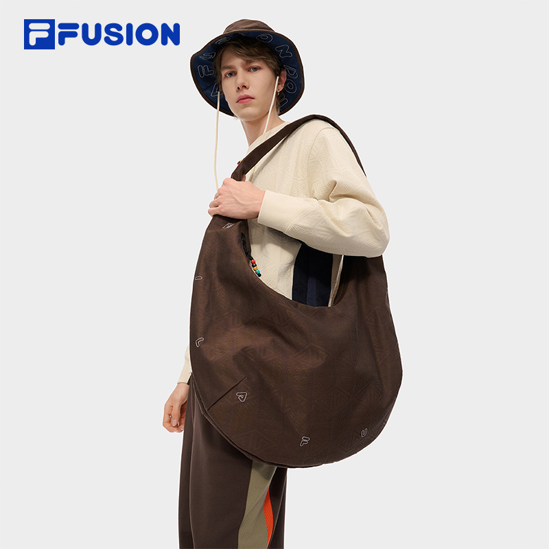 FILAFUSION潮牌情侣挎包
