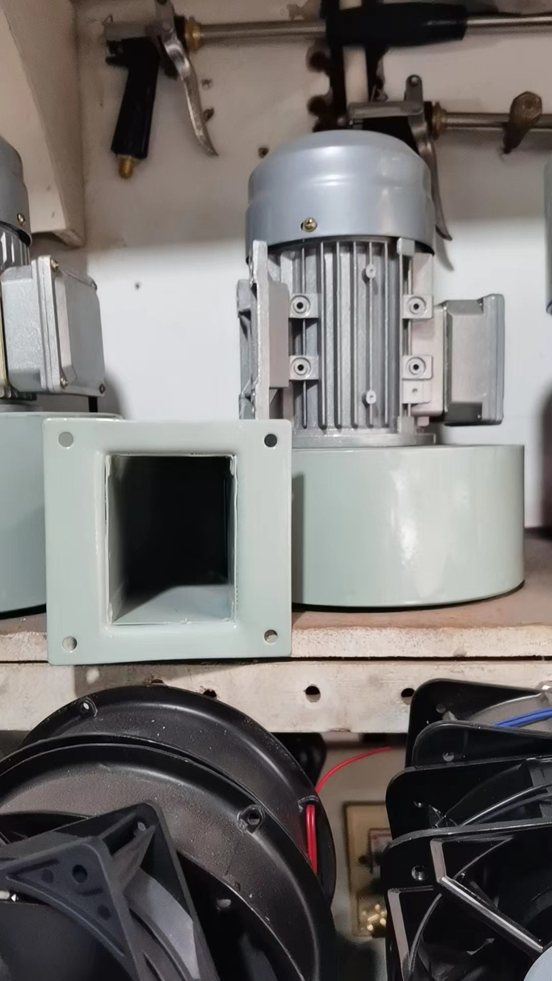 多翼式低噪声离心风机小型机械设备蜗牛鼓风机排烟排烟