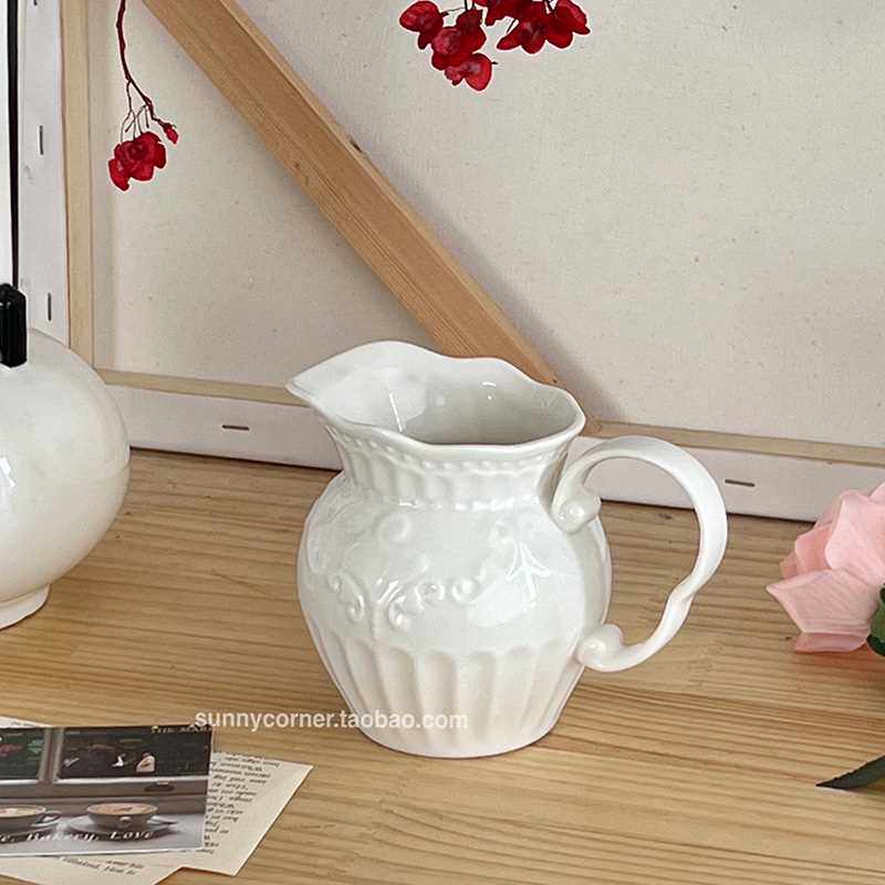ins风白色复古浮雕陶瓷小奶盅奶壶花瓶 欧式高级感客厅插花摆件
