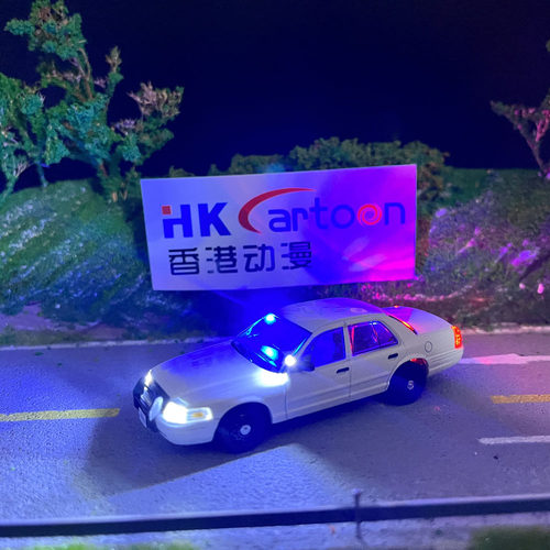 Rollin白色应急警车模型