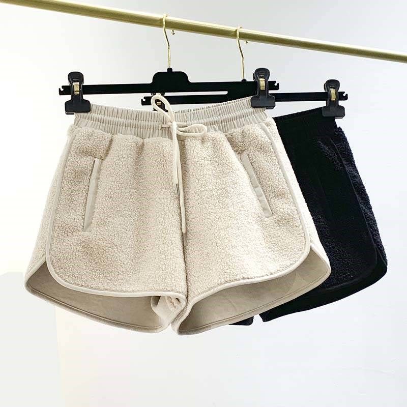 。秋冬短褲女2019新款寬松高腰百搭仿羊羔毛闊腿褲外穿松緊休閑短在類目 女裝/女士精品, 褲子, 休閒褲中 - 來自Buy2taobao.com提供專業的淘寶代購服務