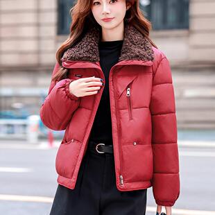 红色毛领棉衣女短款加厚保暖棉服外套冬季小个子羊羔毛拼接面包服