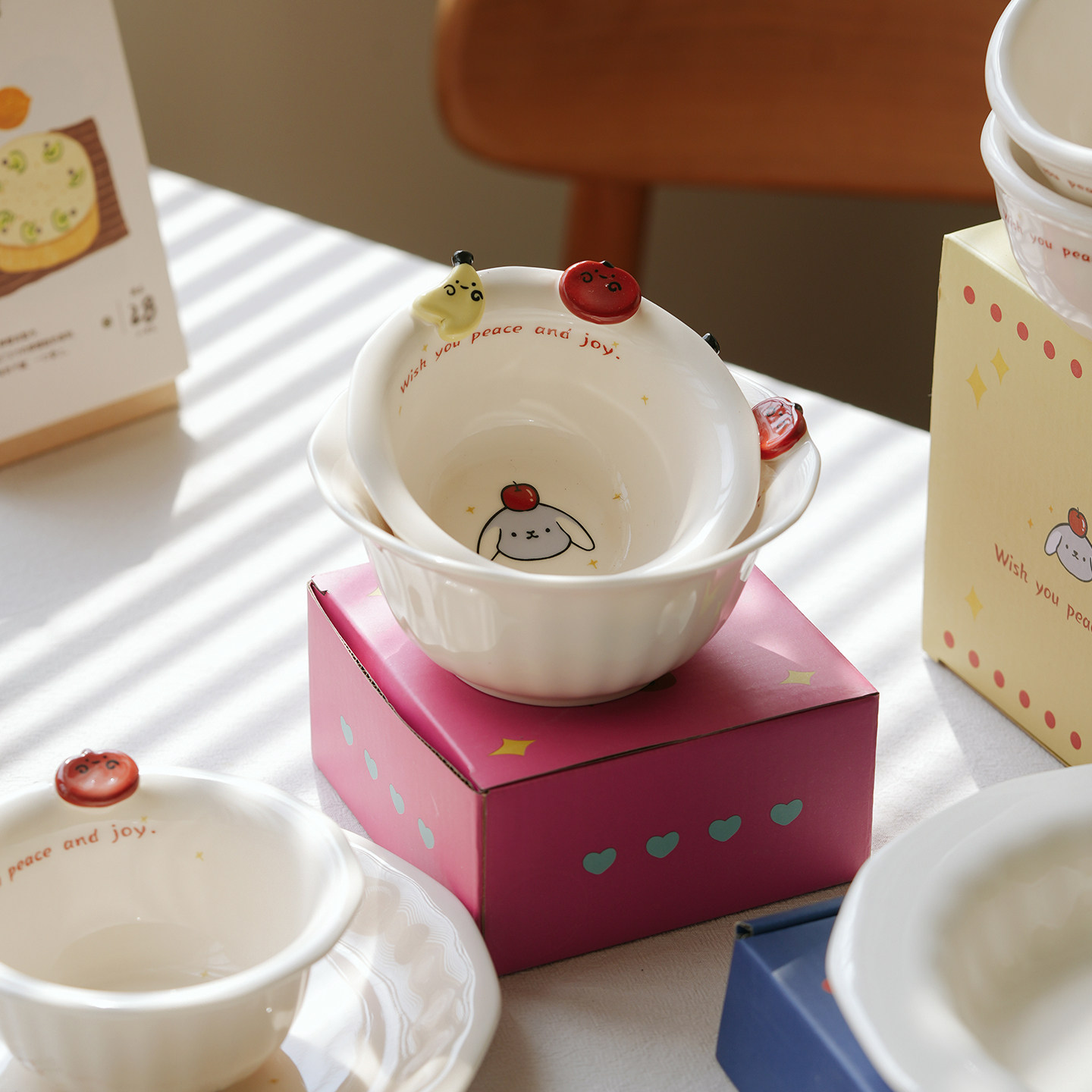 肆月可爱浮雕吃饭碗陶瓷釉下彩家用2026新款高颜值米饭碗小碗餐具,餐饮具,碗,淘宝优惠券,粉丝福利购,淘宝优惠卷