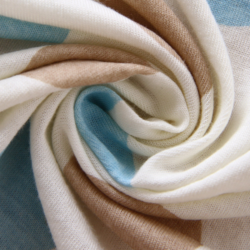 Coffret cadeau pour bébé - Vêtements + Accessoires - Ref 1964075 Image 1