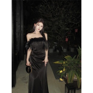 气质高级感一字肩聚会晚宴礼服裙女收腰显瘦鸵鸟毛抹胸黑色连衣裙