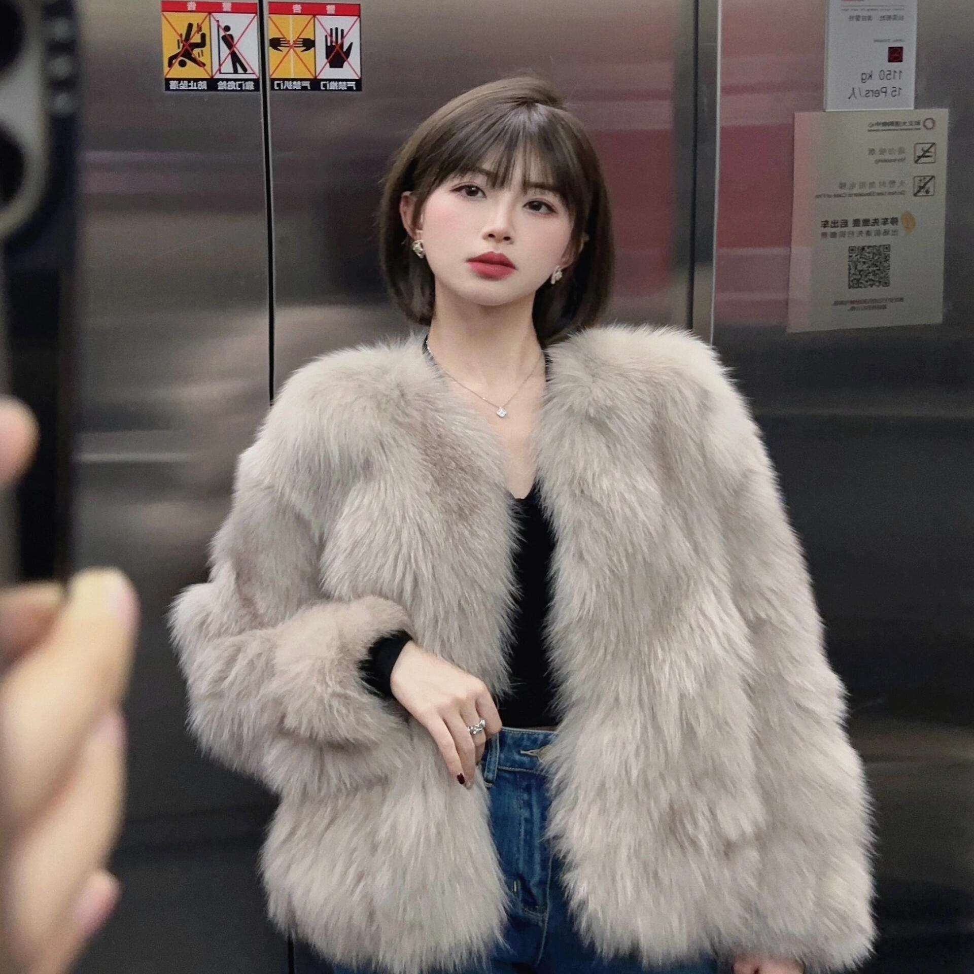 冬季新款狐狸毛皮草一体外套女