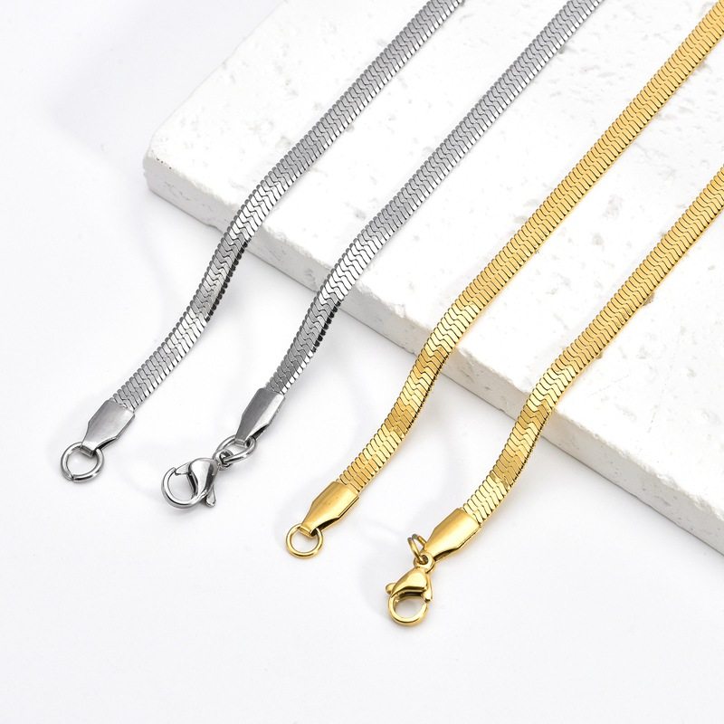 High-grade Stainless Steel Blade Chain Fashion Versatile Gol