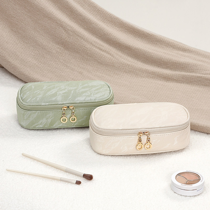 化妆包便携式随身高档轻奢2025新款大容量国风短途旅行收纳洗漱包