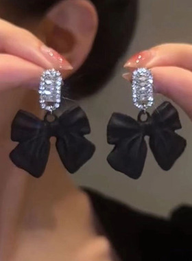 银针锆石甜酷耳环2025新款爆款网红高级感夸张黑色耳饰蝴蝶结耳坠