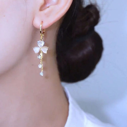 轻奢三叶花耳环2026年新款潮小众