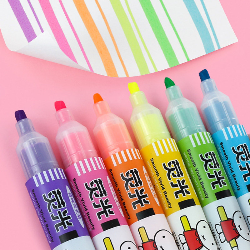 学生标记笔记号笔划线笔荧光笔