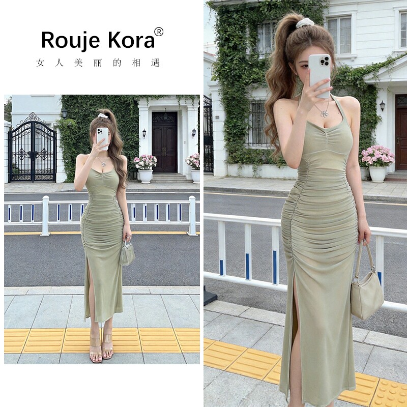 ROUJE KORA轻熟御姐风露背挂脖连衣裙女夏季收腰褶皱开叉气质长裙