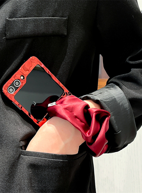 新年款红色壳适用三星zflip6手机壳Galaxy Z Flip5折叠屏防摔外壳w23flip新款w24丝巾腕带zflip4水波纹保护套