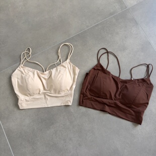 牛奶丝吊带背心小胸聚拢带胸垫无痕防滑细肩带无钢圈美背 包邮