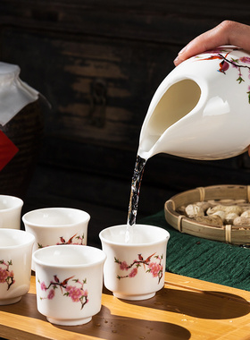 一口杯陶瓷烈酒家用怀旧中式一两50ml小酒杯创意复古白酒杯小酒盅
