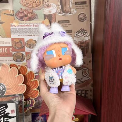 哭娃CRYBABYvacation系列搪胶毛绒吊卡甜在一起娃衣crybaby衣服