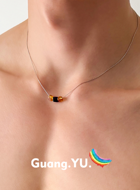 GuangYu琥珀石拼色项链男小众复古设计串珠配饰女钛钢简约锁骨链