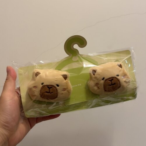 全新奈雪的茶联名豚豚崽卡皮巴拉立体毛绒公仔袜子毛绒手持化妆镜