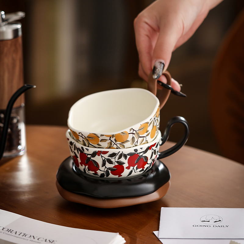 漫时光中古咖啡杯子高级感轻奢新款陶瓷杯碟设计感小众精致马克杯