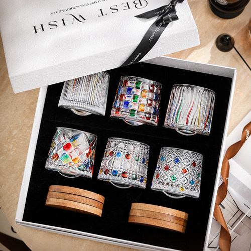 玻璃旋转解压威士忌酒杯