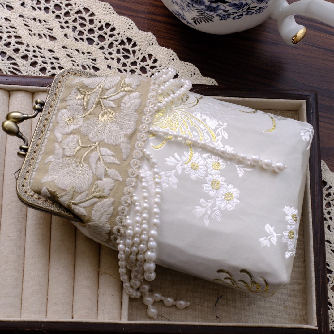 秋冬新款刺绣旗袍包包女中式汉服复古手提包古风,箱包皮具/热销女包/男包,手拿包,淘宝优惠券,粉丝福利购,淘宝优惠卷