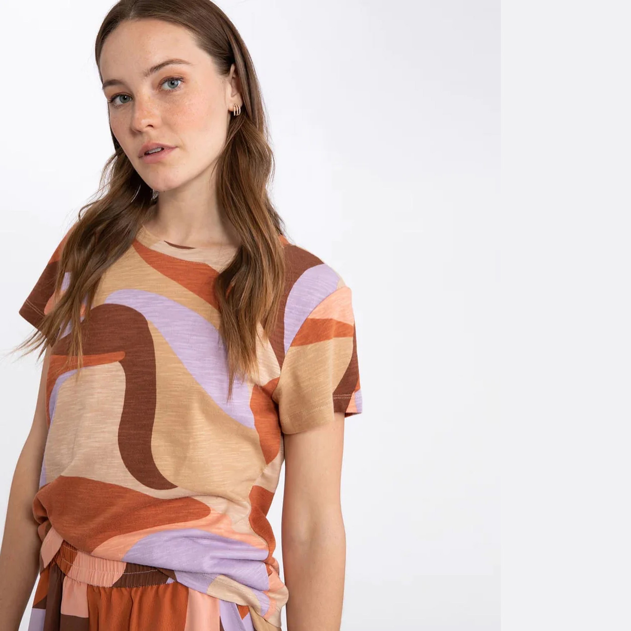 短袖时尚个性薄印花棉混纺女T恤