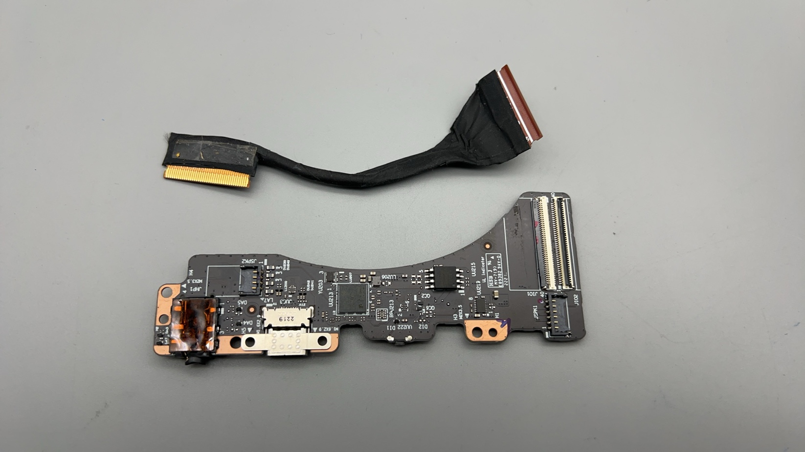 原装联想 Yoga 9 14IAP7 USB 音频开关键小板 5C50S25303 Ns-d991