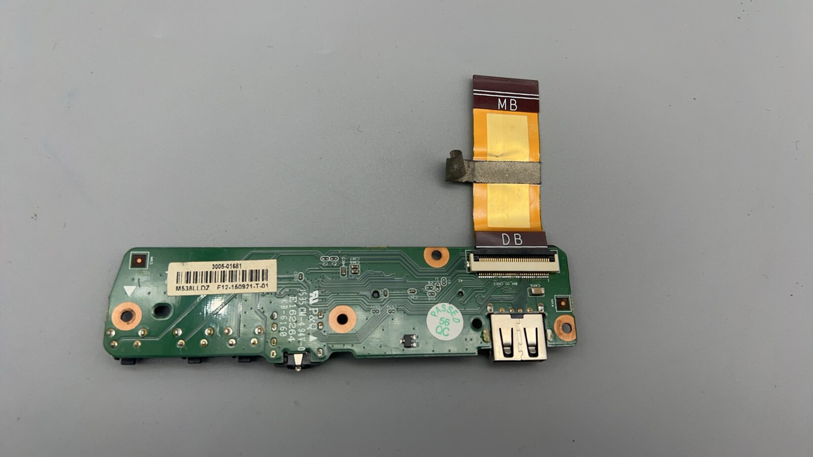 原装联想 Flex 3-1120音频USB SD卡板， 带电缆3005-01681 /01533 - 实物图