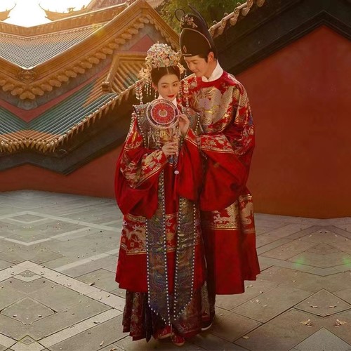 出租明制婚服款新郎新娘汉服中式婚礼入场敬酒服婚纱照活动演出租