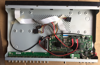 海康威视32路2盘位32模拟4盘位