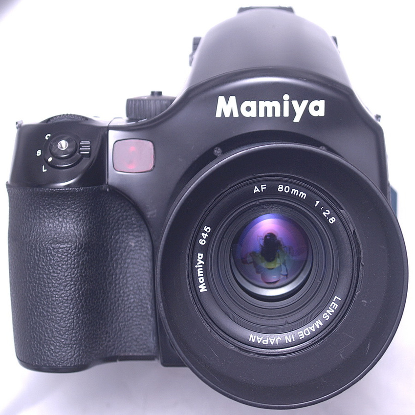 96新玛米亚645AFD套机。胶片党疯了，这玩意儿真可卷出胶片天花板。