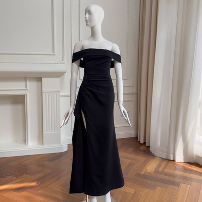 轻奢女装黑色复古一字肩连衣裙长裙立体褶皱开叉设计修身宴会礼服