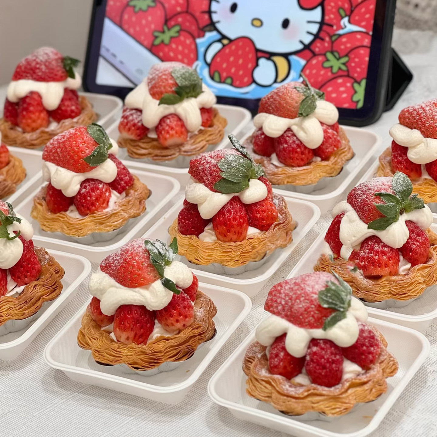 瑞丽草莓水果花花蛋挞包装盒网红单粒装太阳花法式千层挞打包盒子