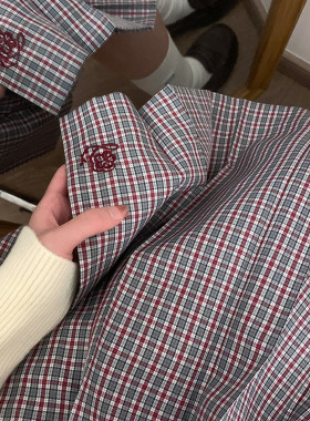 新品【望梅好】绊JK新年红色刺绣格裙学院风JK制服格裙中长裙