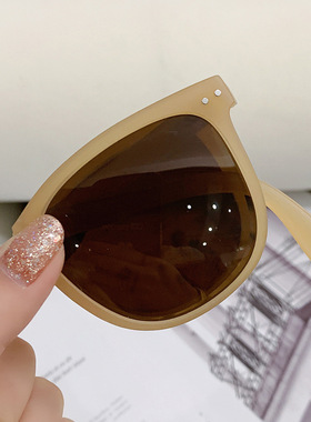 新款特价折叠太阳镜抖音网红开车拍照防紫外线韩版潮墨镜时尚气质