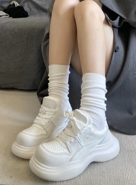 巨好穿~~2026新款厚底增高小白鞋女轻便透气休闲运动鞋软底跑步鞋