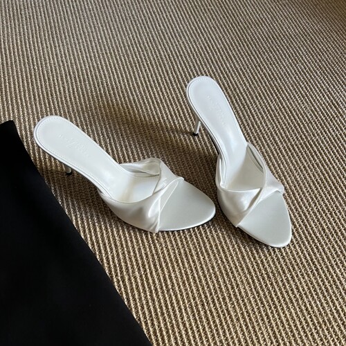 夏季真丝一字带细跟露趾凉拖鞋女