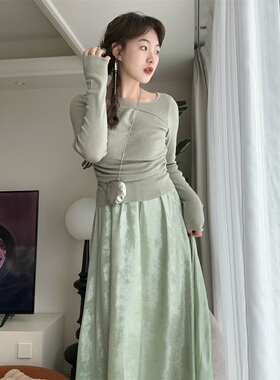 Something叁熏 纯欲小心机镂空毛衣+珠光松紧腰半身裙