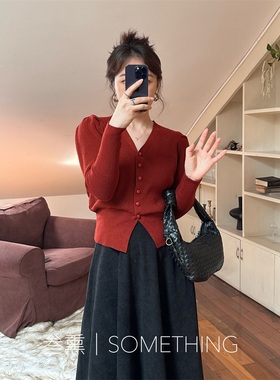 Something叁熏 V领单排扣泡泡袖纯色针织羊毛衫