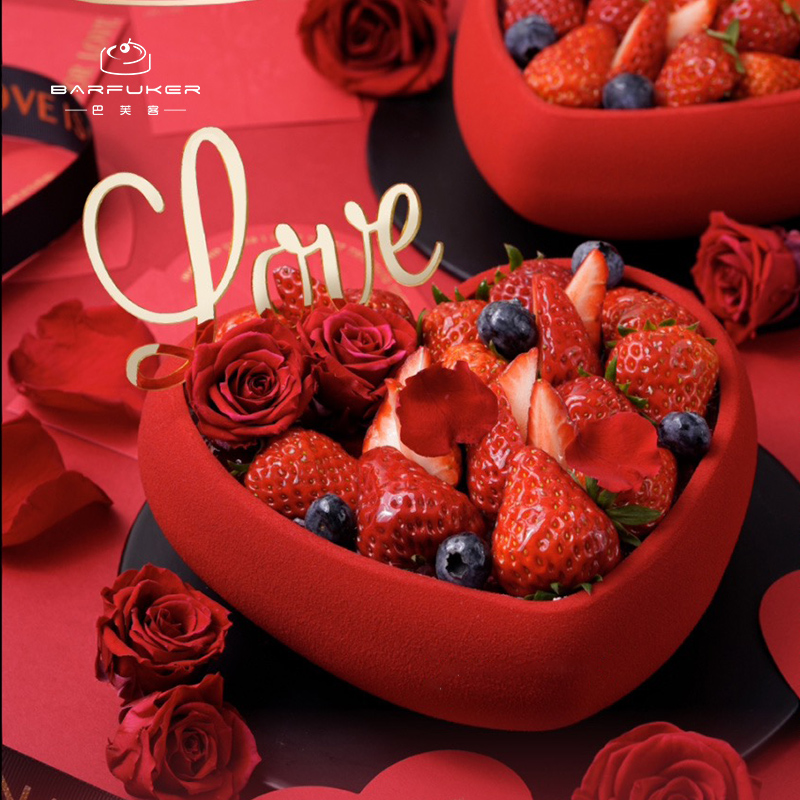 情人节情侣表白爱心巧克力蛋糕