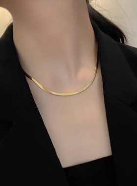夏季金色颈链设计感高级蛇骨链女