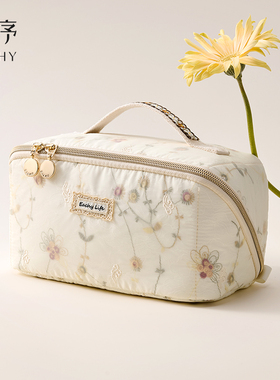 里序化妆包女2026新款高端便携式大容量化妆品收纳包高级刺绣蕾丝
